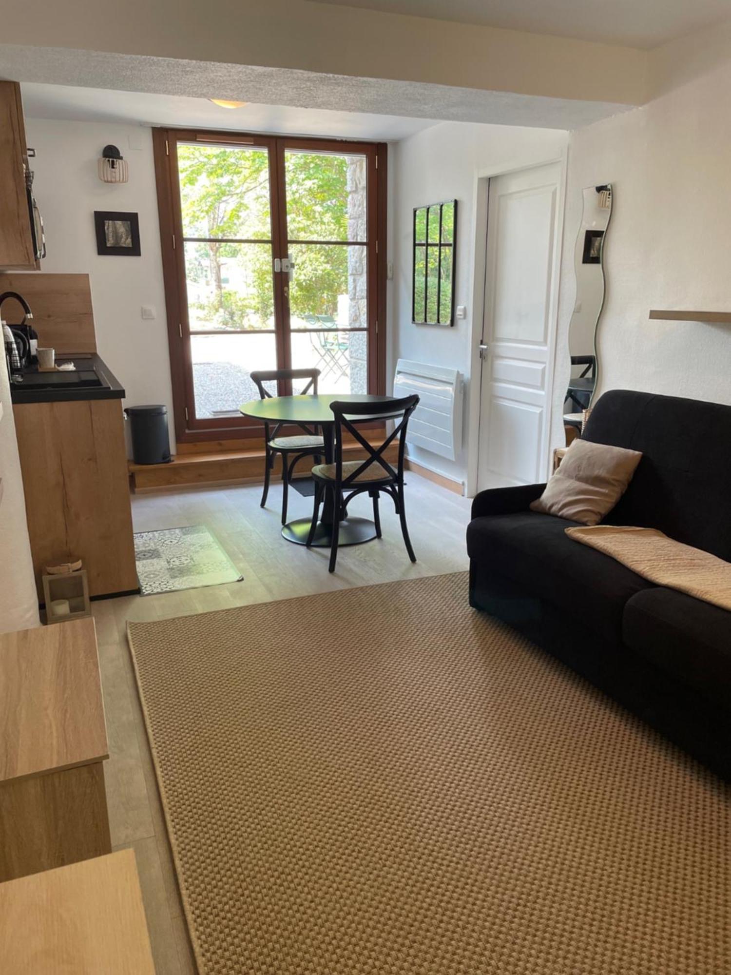 Castell Rose Bed & Breakfast